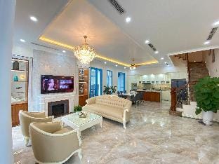 Calvia 3-06 || Bai Chay Beach Apartment in Laos