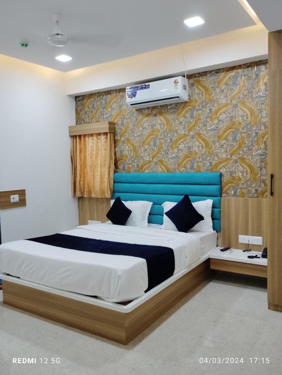 Hotel Bhavya Palace Hotel in Gujarat