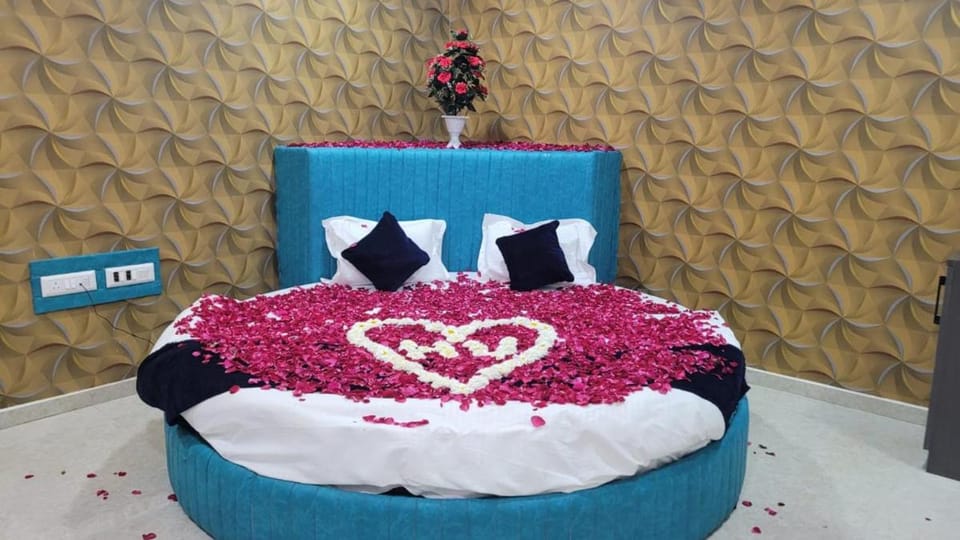 Hotel Bhavya Palace Hotel in Gujarat