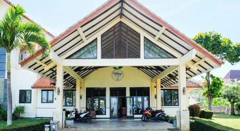 RedDoorz near BNS 2 Hotel in Batu