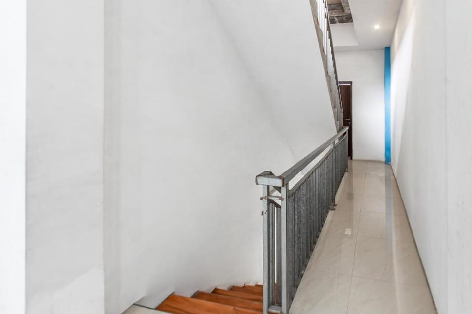 OYO 93751 Sunrise Homestay Hotel in Pujut