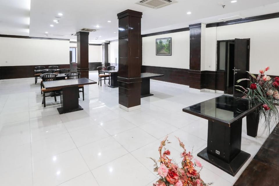 Townhouse Oak J&b Gunung Sahari Hotel in Jakarta