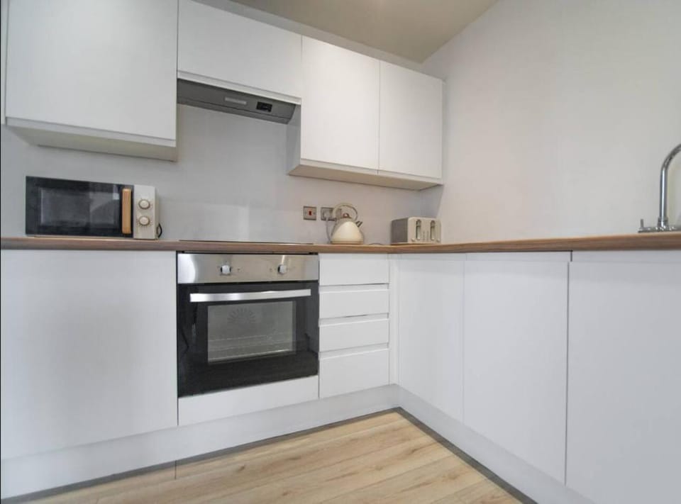 Conditioning House - Suite 1 Apartment in Bradford