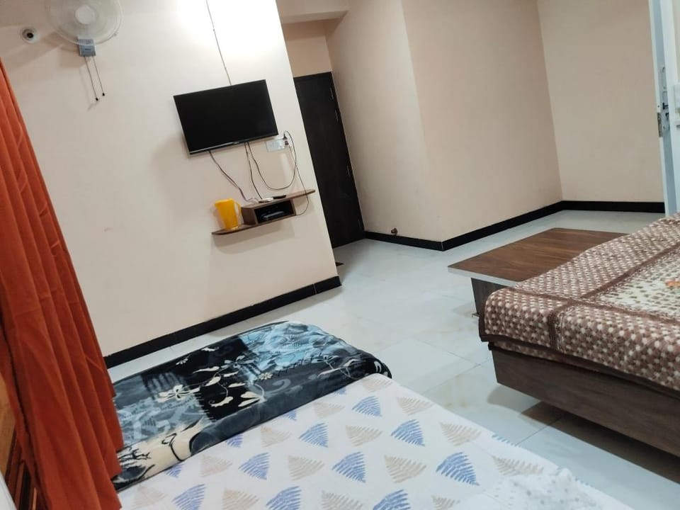 Hotel shree radhe Krishna palace ujjain Hotel in India