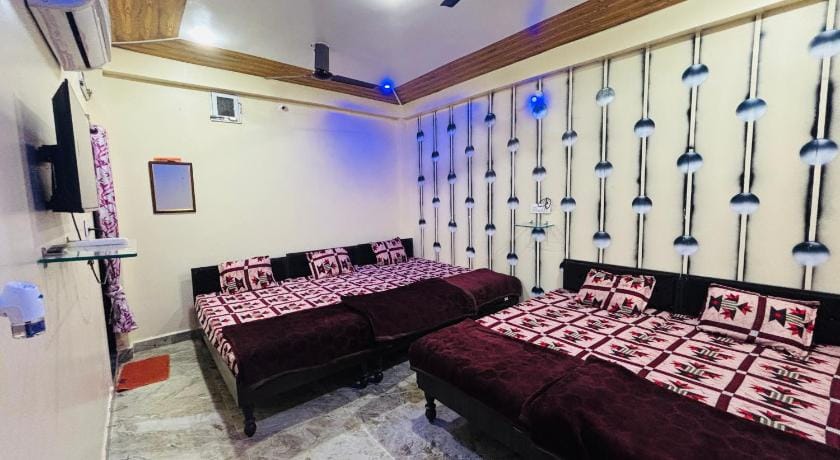 Sanatan dham Hotel in India