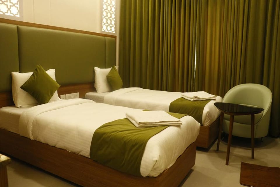 COSMO GRANDE Hotel in Chennai