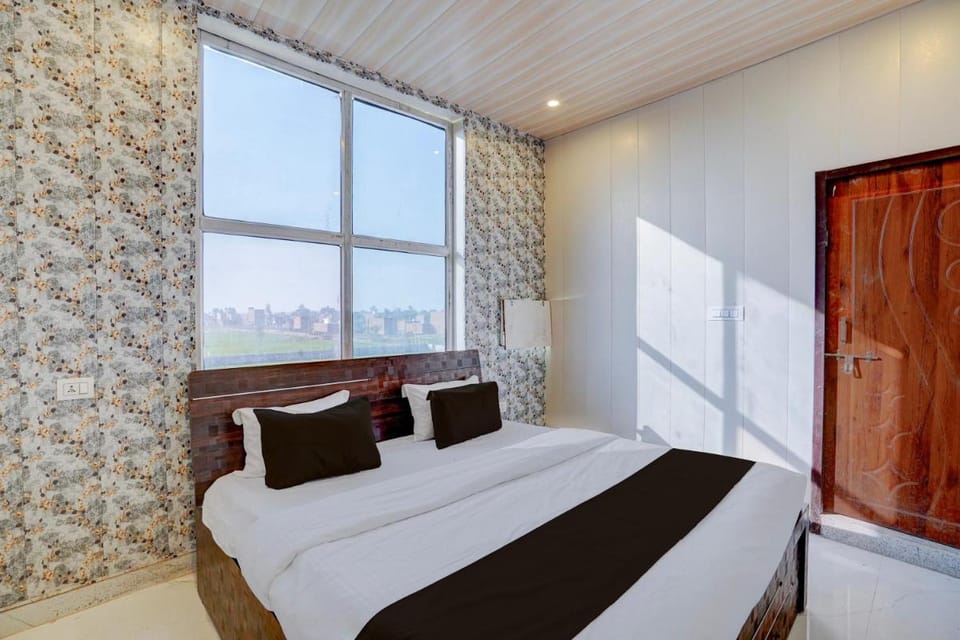 Hotel O Sky Guest House Hotel in Lucknow