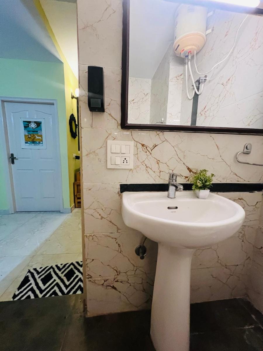 Luna & Sol 2BHK Apartment in Himachal Pradesh