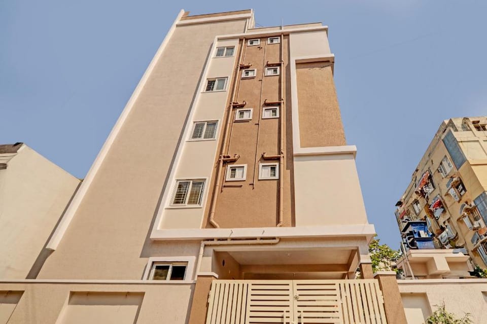Hotel O by OYO R SQUARE HOMES Hotel in Hyderabad