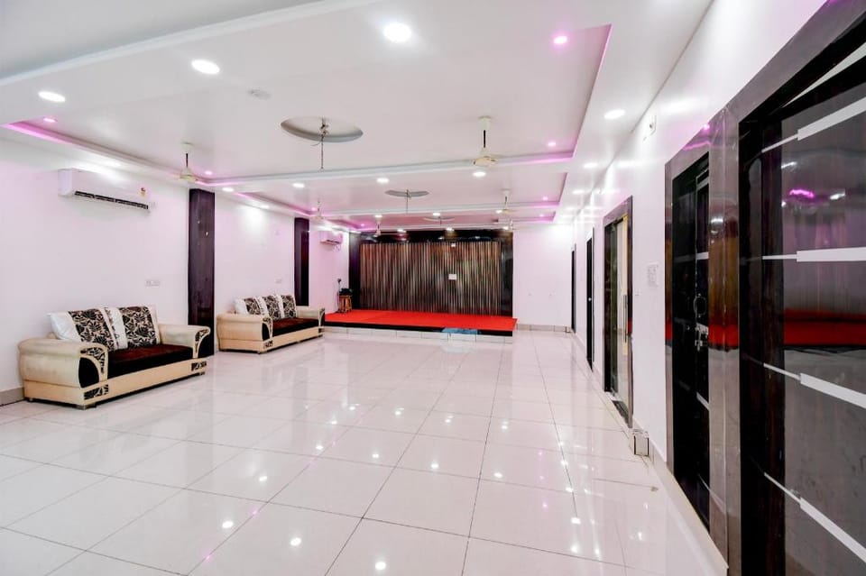 Super Hotel O Magadh Guest House Hotel in India