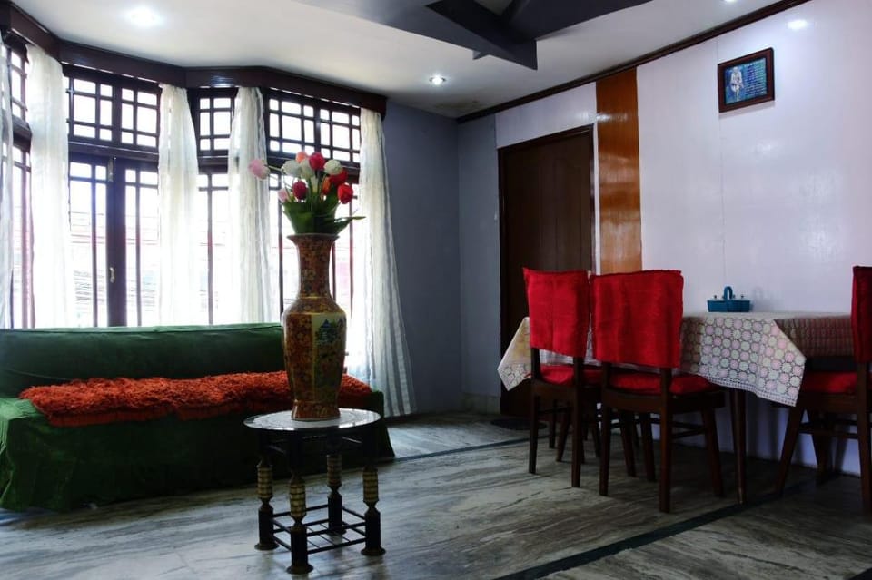 Darjeeling Homes Hotel in Darjeeling