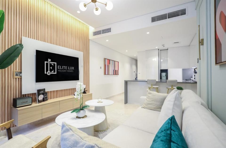 Elite LUX Holiday Homes - Elegant 2BR Suite in Business Bay, Dubai Apartment in Dubai