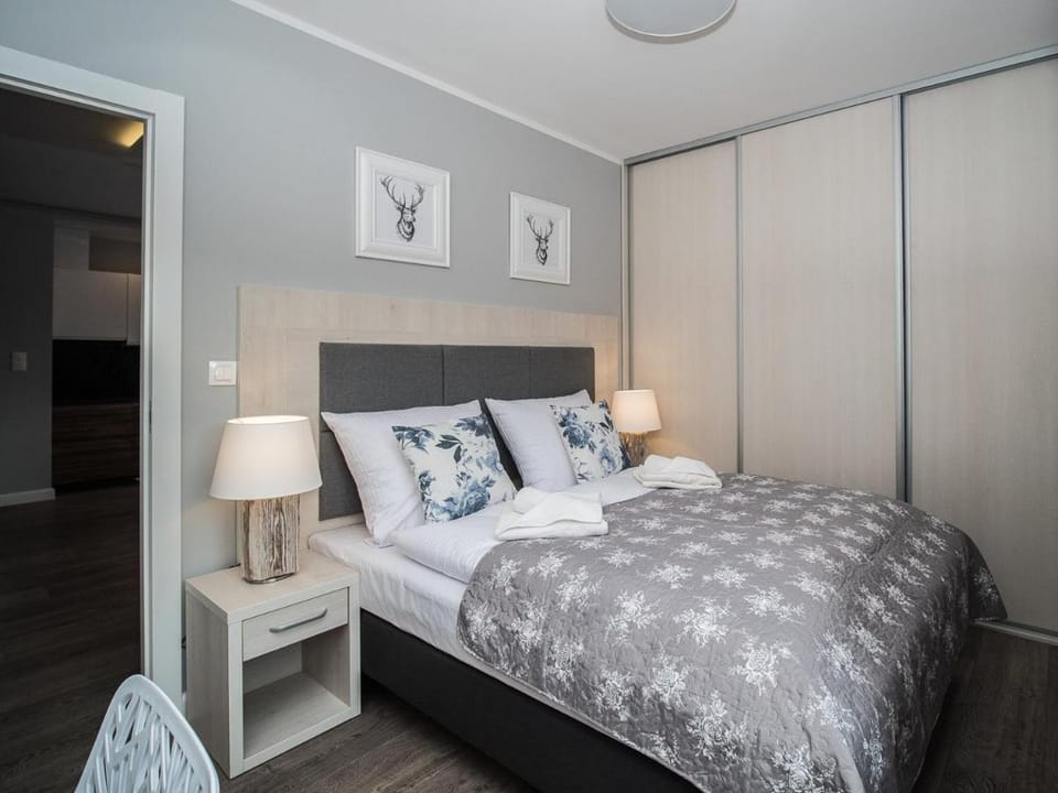 Apartamenty Every Sky 11 Listopada 10 Apartment in Lower Silesian Voivodeship