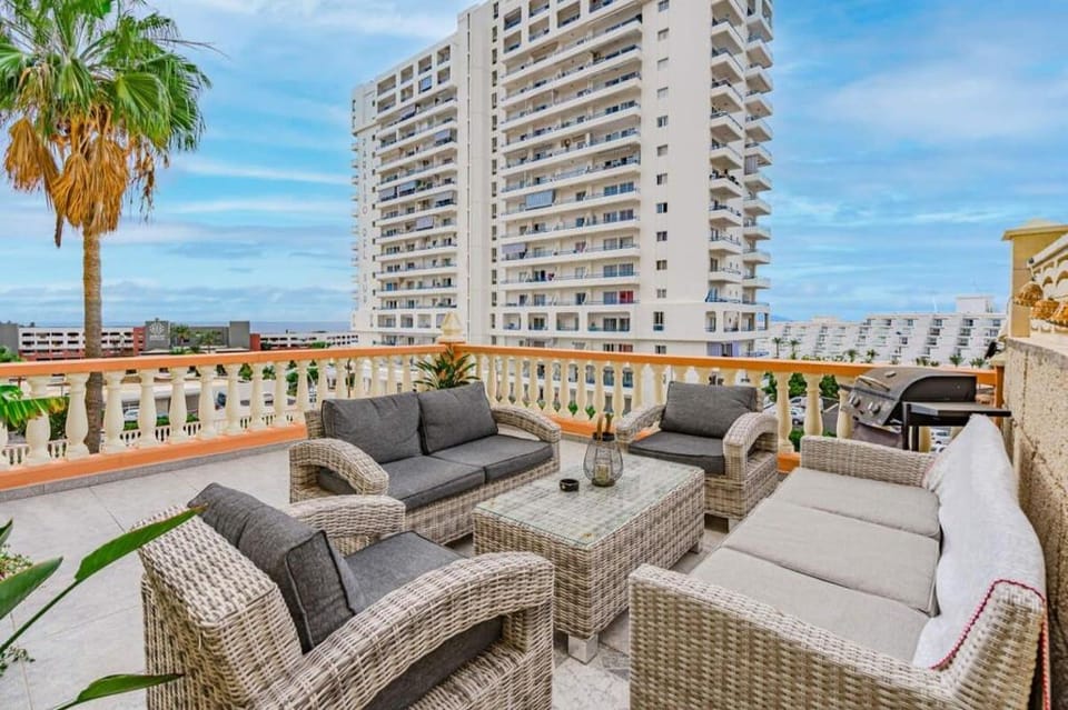 Bali Smart Home  Hi-End Services  Media Streaming Apartment in Canary Islands