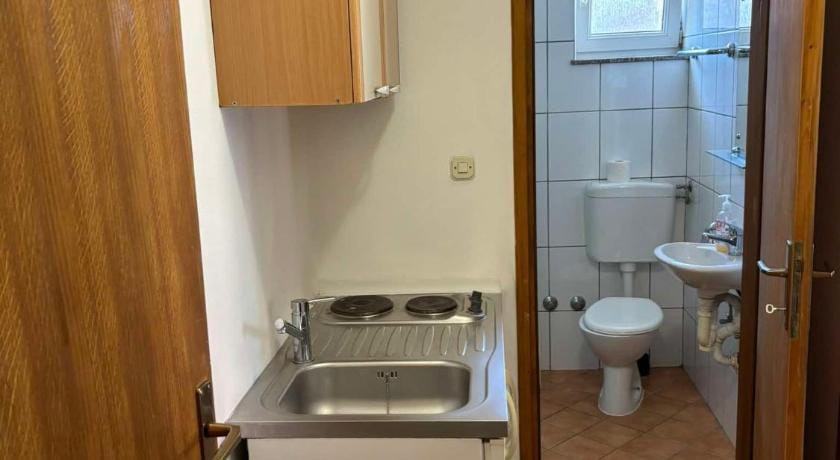 Vila Dora B&B Bed and Breakfast in Brod-Posavina County, Croatia