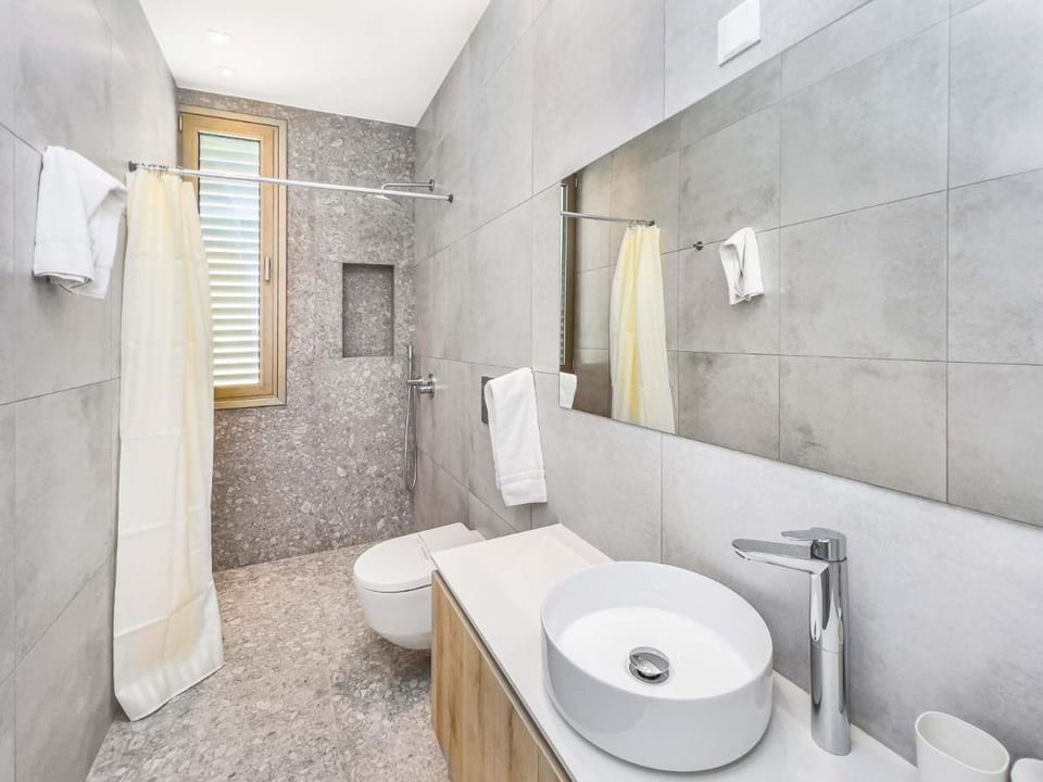 Azure Seaview - Garnet Villa Villa in Paralimni
