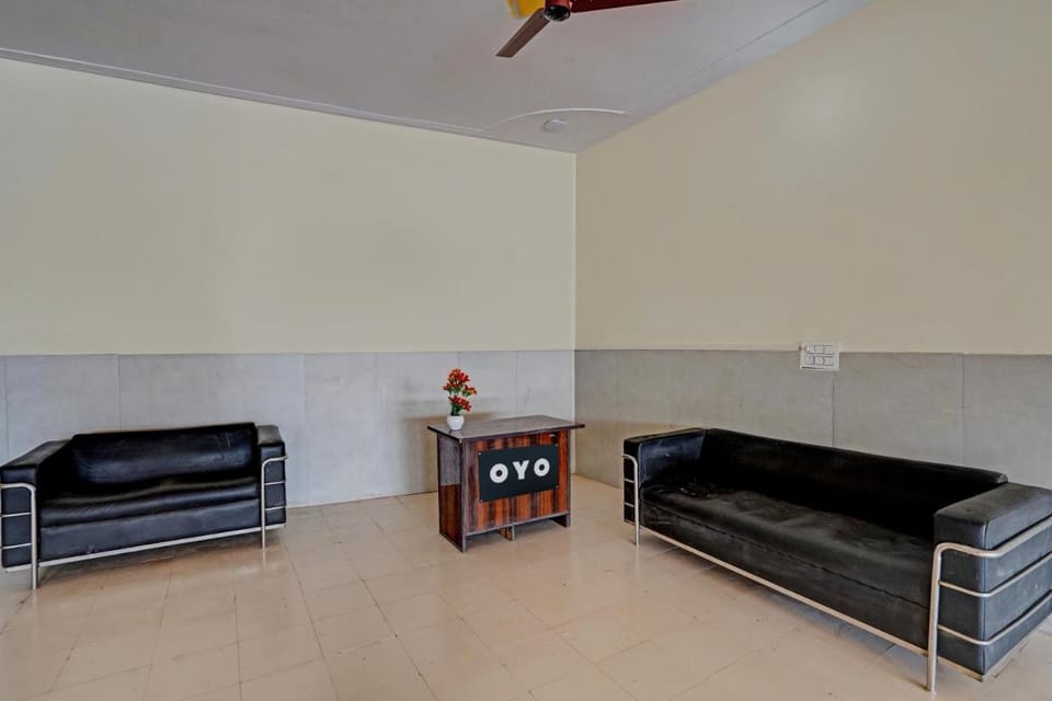 Hotel O ABHINAV HOTEL Hotel in Uttar Pradesh