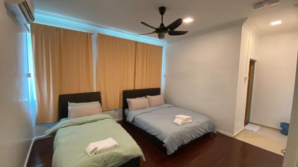 Private high leg bungalow on hill at Sandakan Vacation rental in Sabah