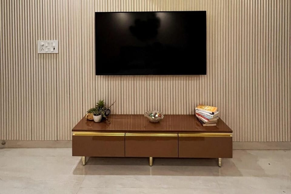 10 Min to Airport: Cozy Studio: Kitchenette & Bath Apartment in New Delhi