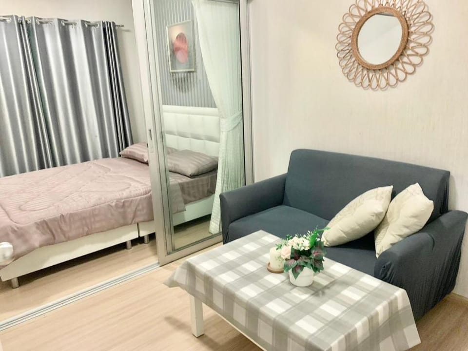 Plum Condo Bang Yai Building G Floor 8 พักรายเดือน Apartment in Bangkok