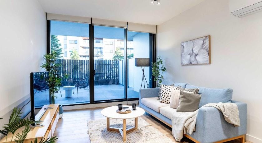 Brilliant Quay Boulevard Apt *FreeParking*Smart TV Apartment in Werribee South