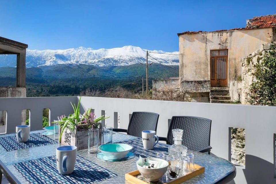 Glikanisos House Nipos - ideal for hikers and families 2bd, 6pl. 10min to beach Apartment in Crete