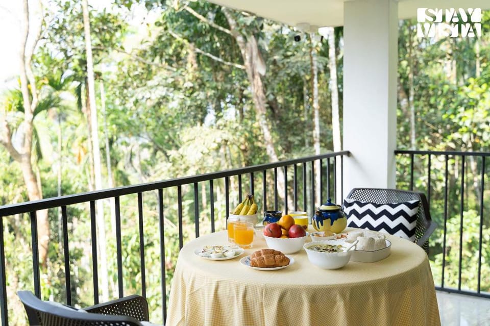 StayVista at Lakeside Leisure Villa in Kerala