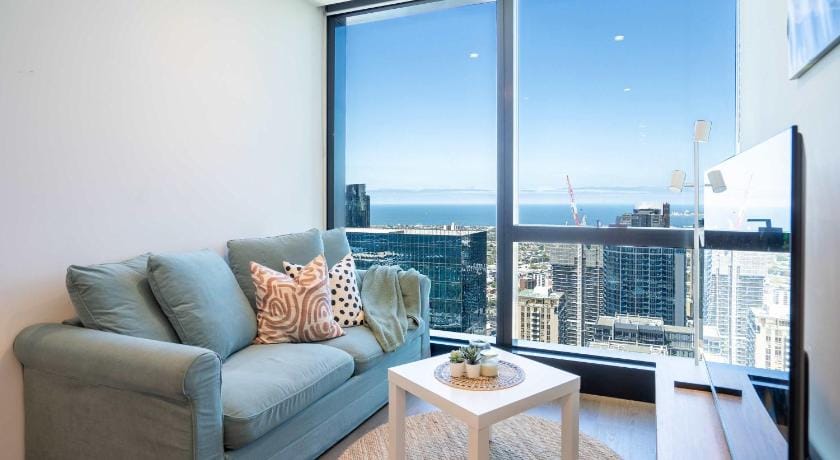 Brilliant Lv56 Condo HighRise Bay View Apartment in Southbank