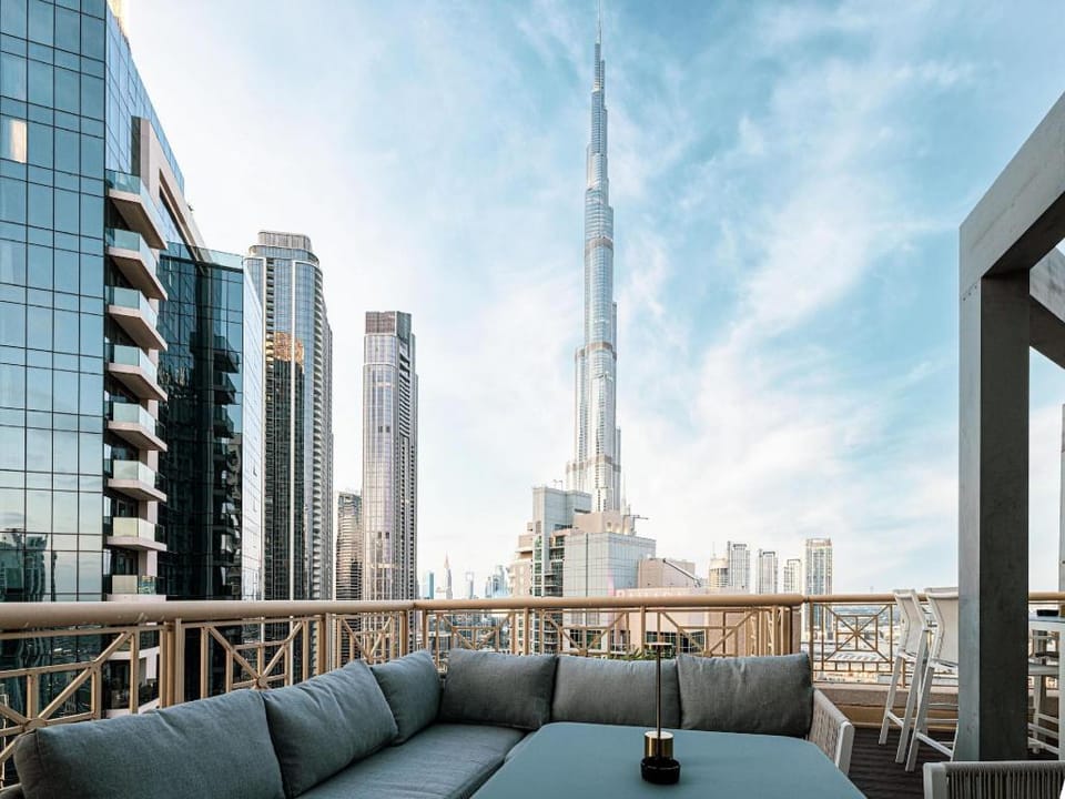 Fountain View Signature Residence with Terrace | 135 SQM Apartment in Dubai