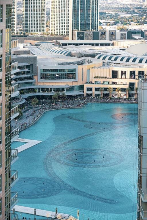 Fountain View Signature Residence with Terrace | 135 SQM Apartment in Dubai