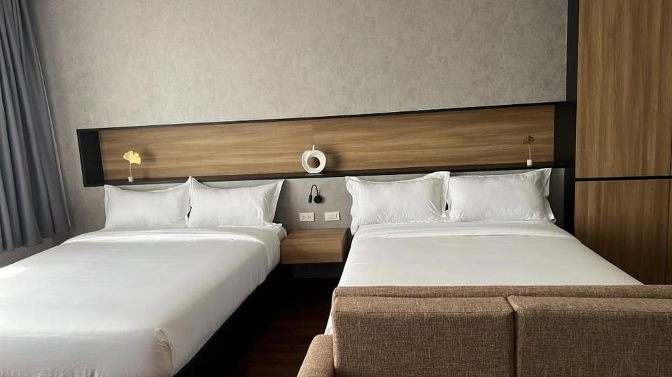 CAPE TOWN HOTEL Premium Family Room Villa in Bolinao