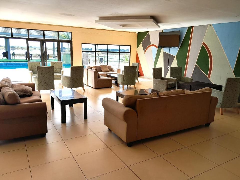 Hippo Valley Cabanas Villa in KwaZulu-Natal