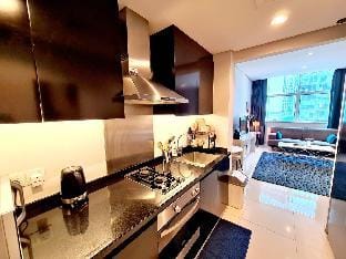 Central large studio* Close to downtown/canal Apartment in Dubai