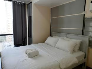 MoveOn Staycation 1BR Apartment in Makati