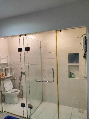 ANS Homestay Trefoil Setia Alam Apartment in Selangor, Malaysia