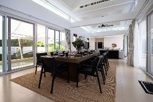 Tropical Ocean View Villa 12minutes from Patong Vacation rental in Kamala