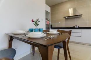 Stylish DPristine 9 next to Legoland FREE Parking Vacation rental in Johor