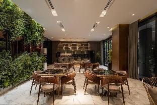 Deal 20% Luxury 2BR Dist.1 *pool*gym*sauna Apartment in Ho Chi Minh City