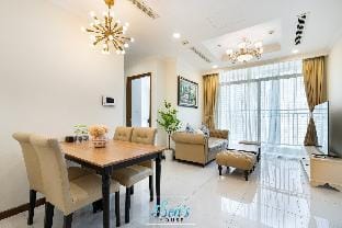 Free AP PICKup - High floor Luxury 2BR Apt+Kingbed Apartment in Ho Chi Minh City