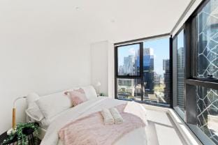 Comfy 2BR Apt Next to Melbourne Central City Views Vacation rental in Melbourne