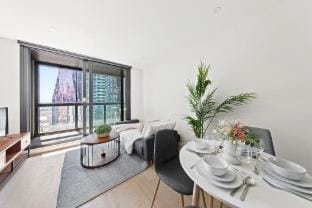Comfy 2BR Apt Next to Melbourne Central City Views Vacation rental in Melbourne