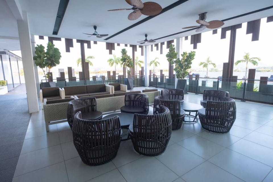 Meritus Suites Perai - 8pax Hotel in Penang