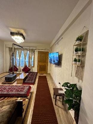 Samar's Nest - A cozy home with 3 Rooms & Kitchen Vacation rental in Manali