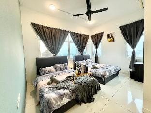 SA 1-10PAX Sky Pod Puchong 2Room IOI Mall LRT WiFi Vacation rental in Subang Jaya