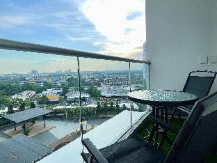 HCK10 Platino 3min walk Paradigm/Sutera/Johor Vacation rental in Johor Bahru