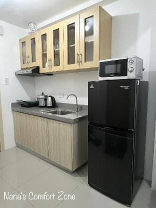 Nana's Comfort Zone Apartment in Mandaluyong