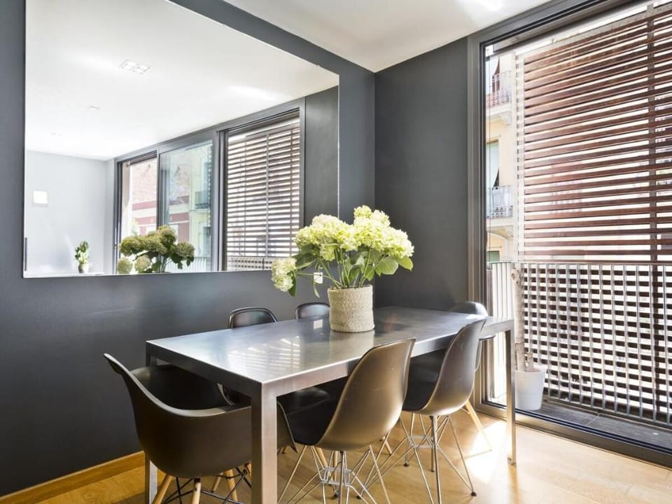 Gracia Penthouse: Pool and Terrace. Sleeps 6 Apartment in Barcelona