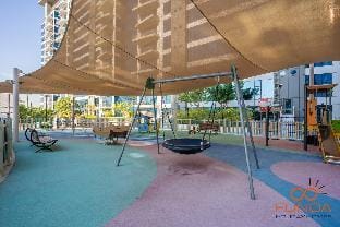 Large waterfront property palm Apartment in Dubai
