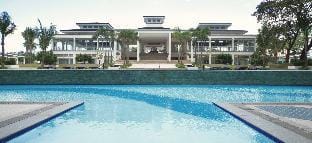 Grass Residence T3 34th Floor Apartment in Quezon City