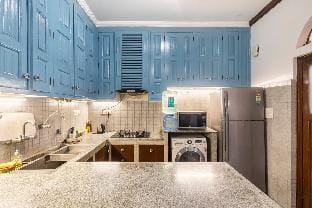 Forest Lane 1000 sq ft apartment Vacation rental in New Delhi